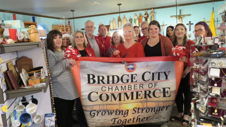 Bridge City Chamber Hosts Ribbon Cutting For Cheryls Decolores And Religious Ts Orange 